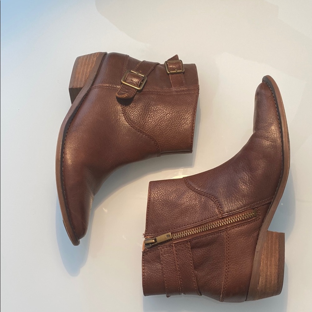 Lucky Brand Brown Leather Ankle Boots size 6